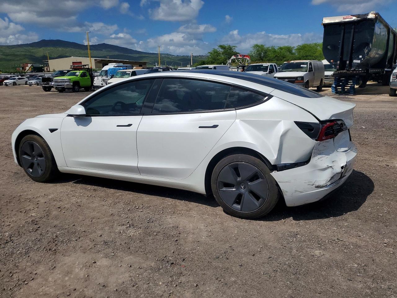 2023 Tesla Model 3 - Image 2