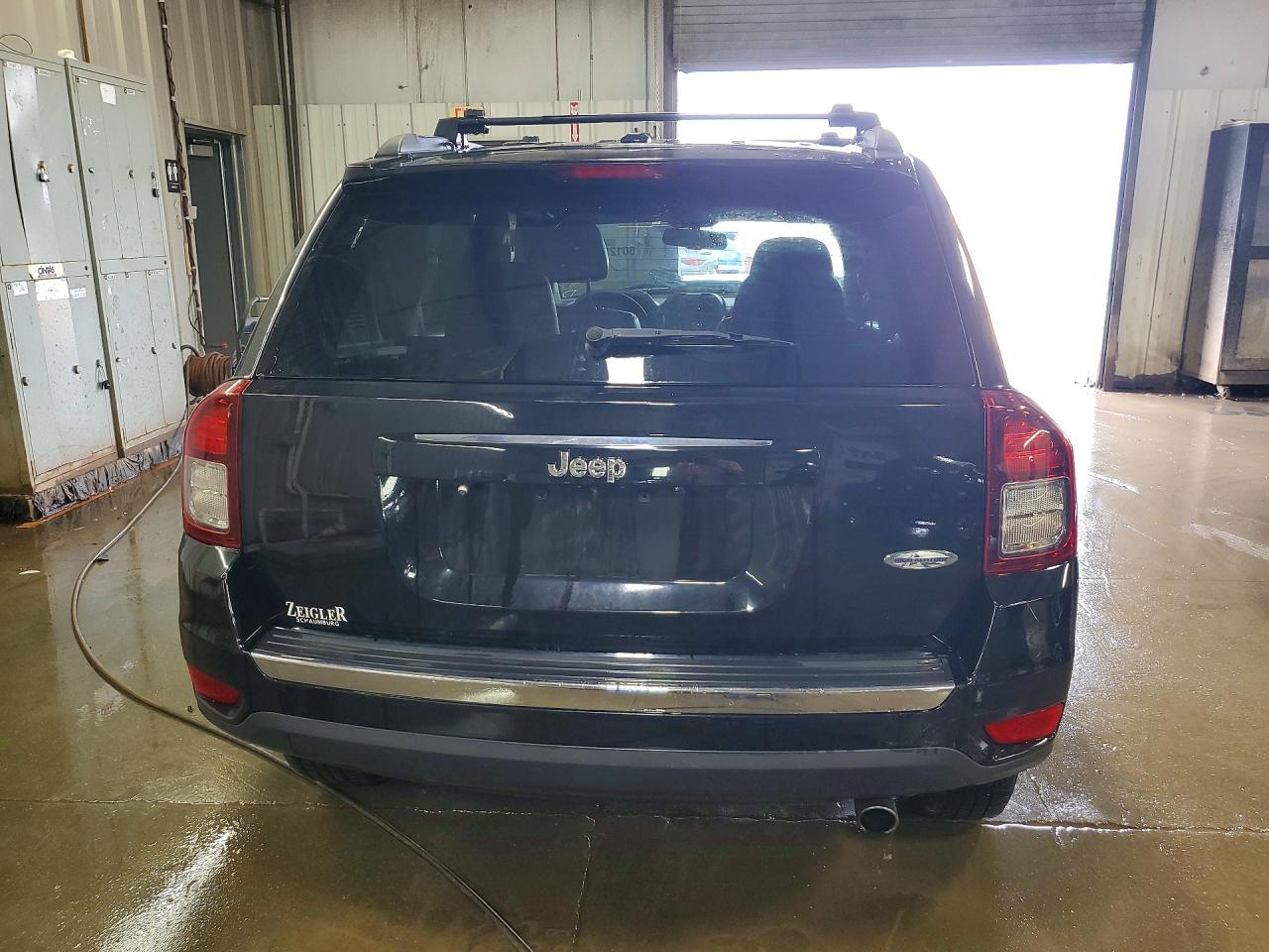 2016 Jeep Compass Latitude - Фото 6