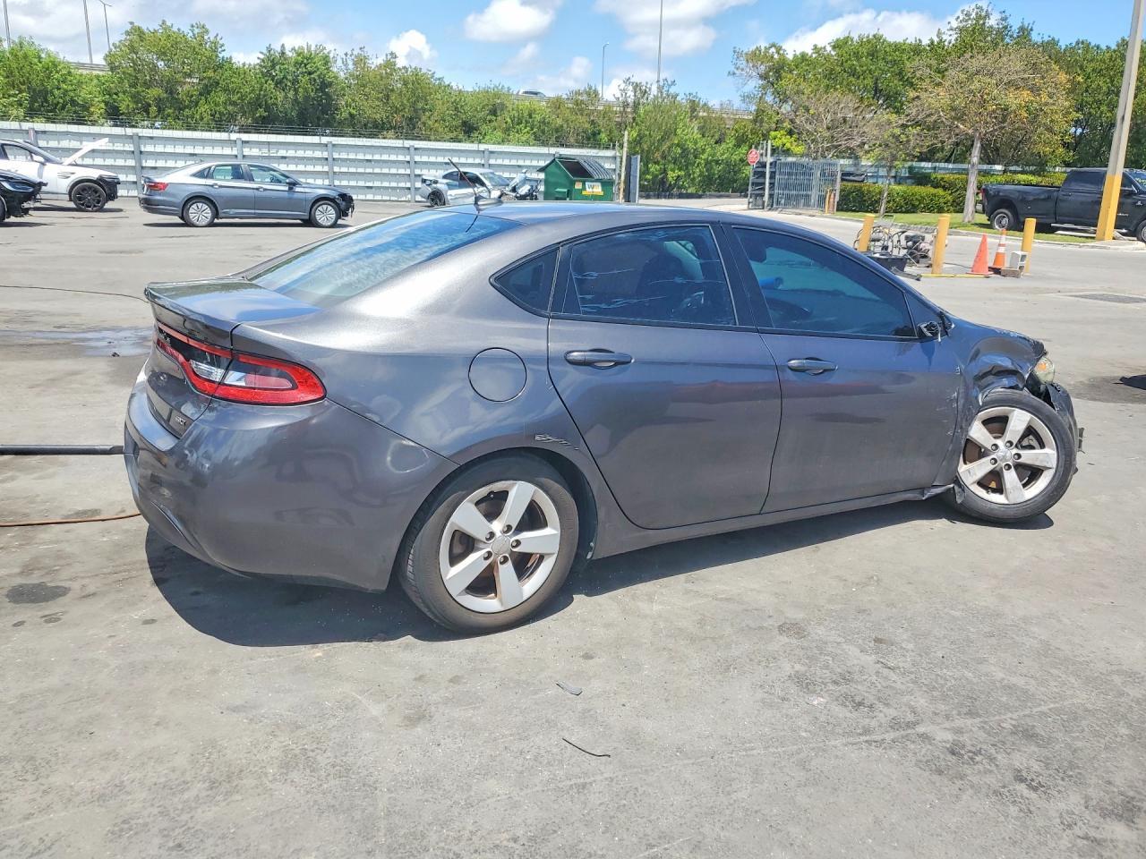 2016 Dodge Dart Sxt - Image 3