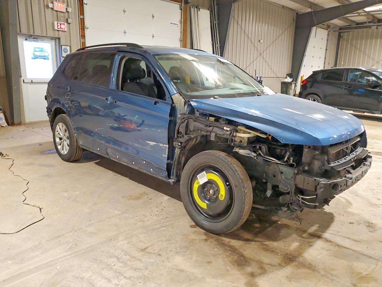 2019 Volkswagen Tiguan S - Фото 4
