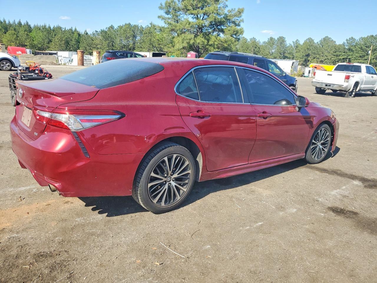 2018 Toyota Camry Se - Фото 3
