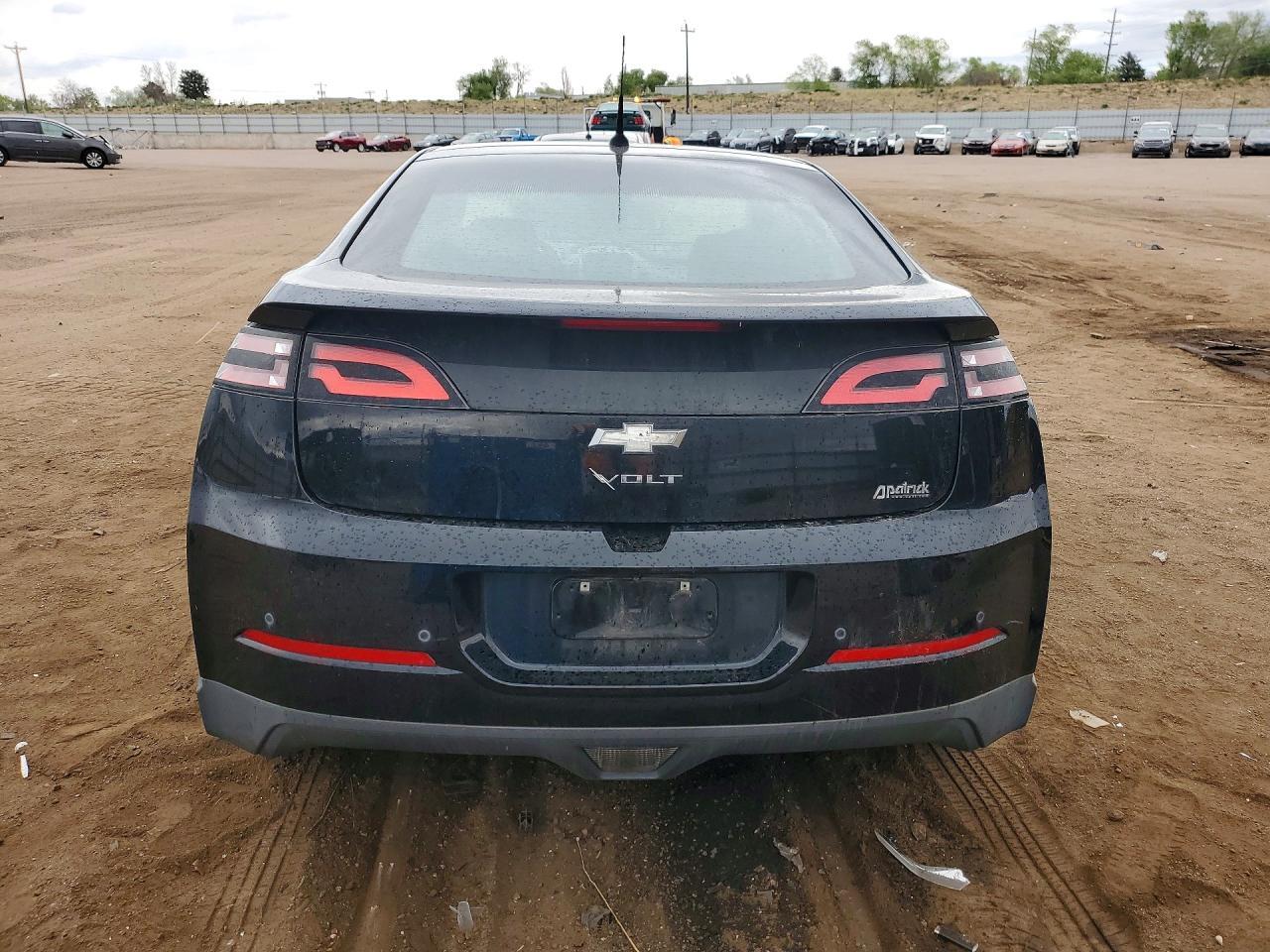 2012 Chevrolet Volt - Image 6