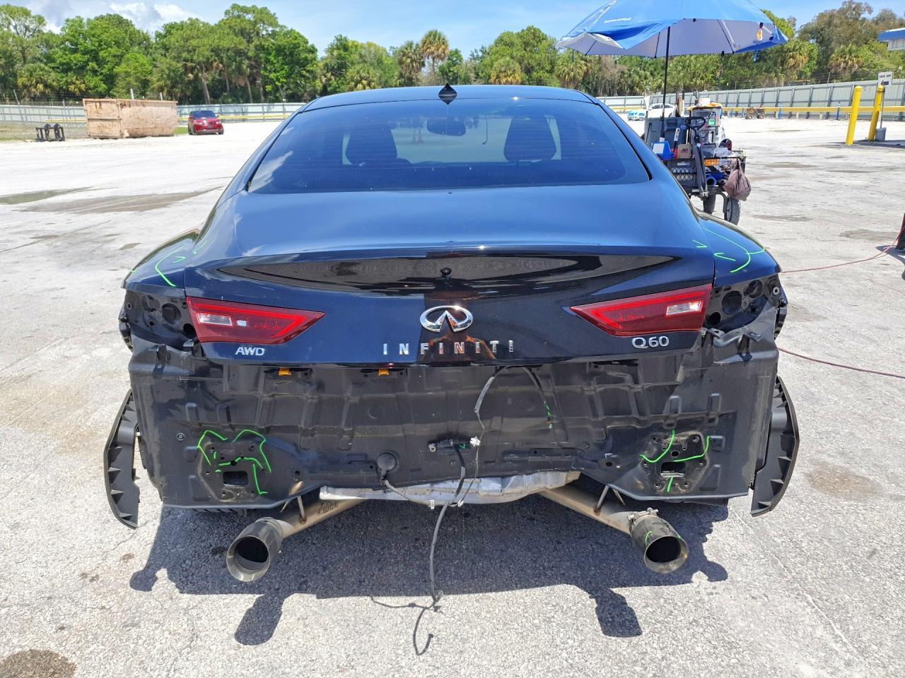 2018 Infiniti Q60 3.0T Luxe - Фото 6