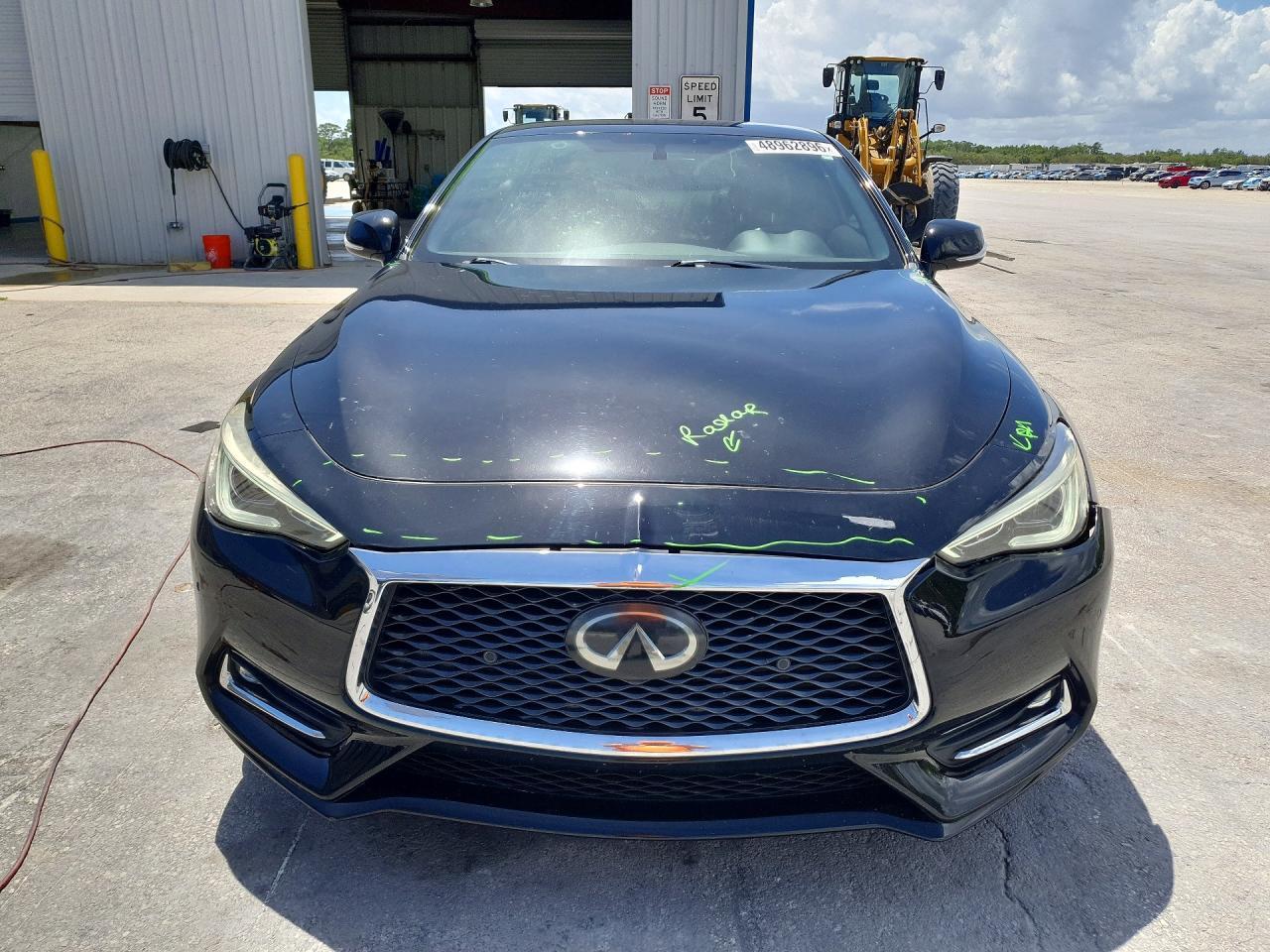 2018 Infiniti Q60 3.0T Luxe - Фото 5