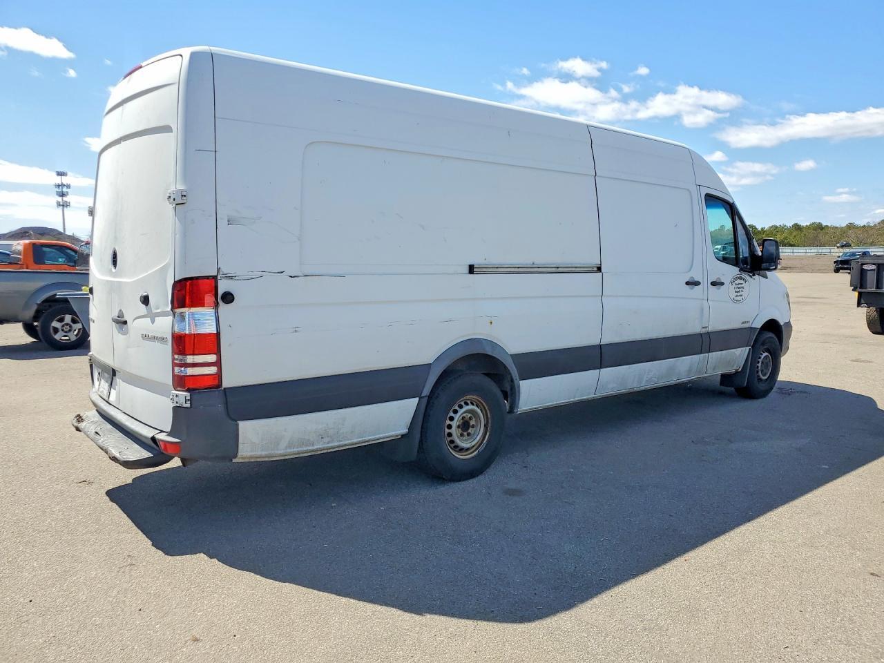 2016 Mercedes Benz Sprinter 2500 Delivery Van - Image 3