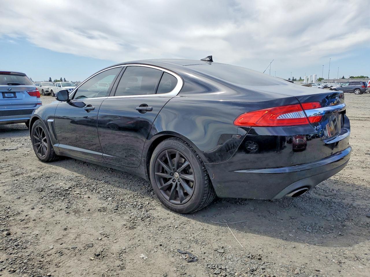 2013 Jaguar Xf - Фото 2