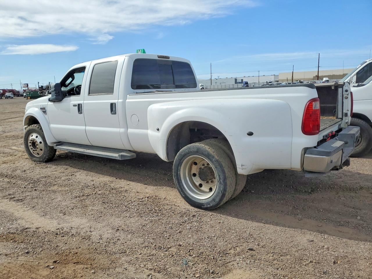2009 Ford F450 Super Duty - Фото 2