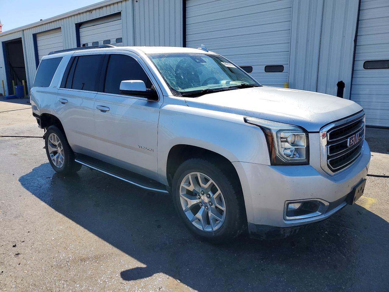 2020 GMC Yukon Slt - Фото 4
