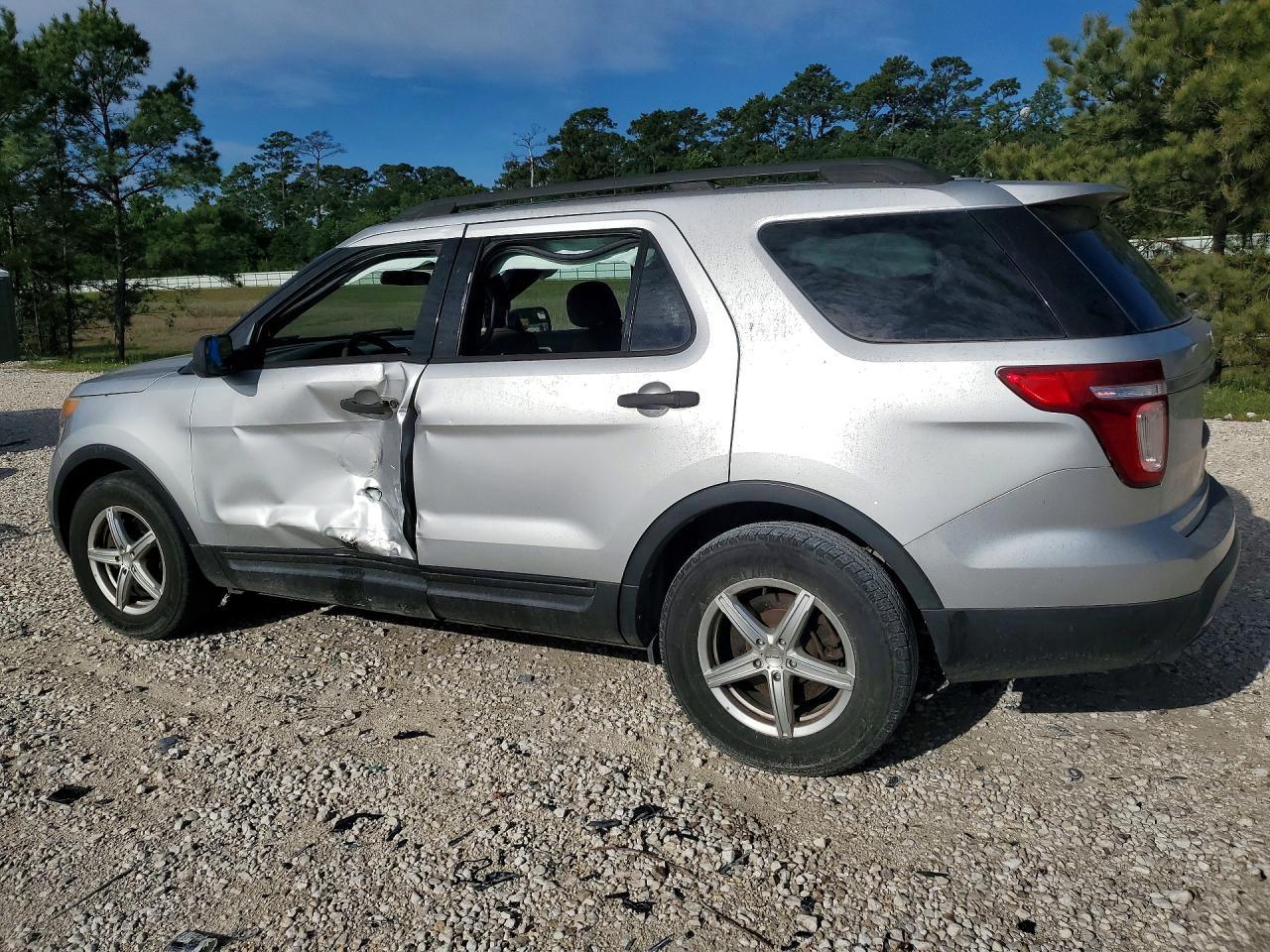 2013 Ford Explorer - Фото 2