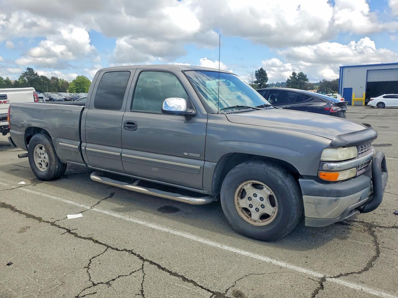 2001 Chevrolet Silverado 1500 - Image 4