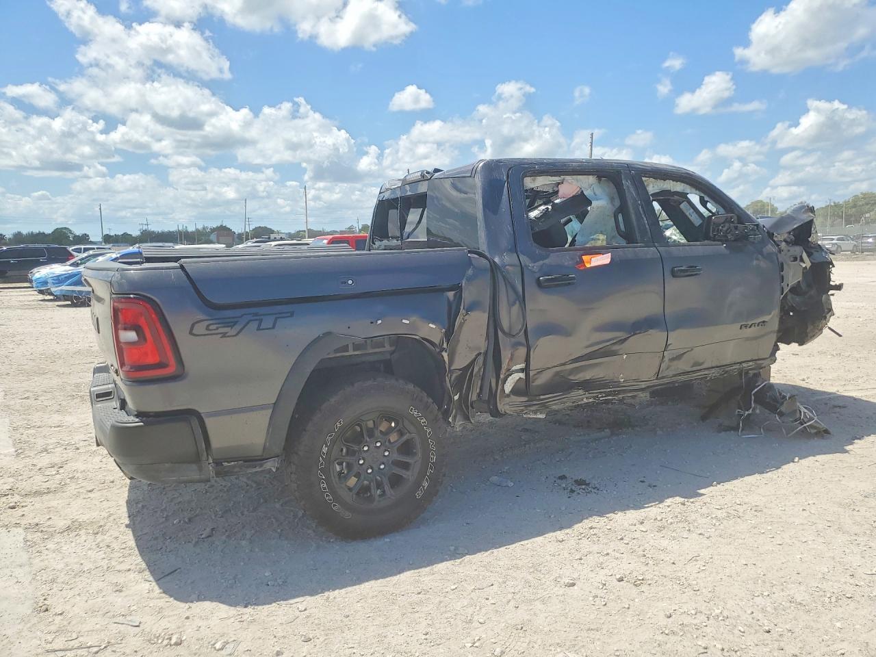 2026 Ram 1500 Rebel - Фото 3