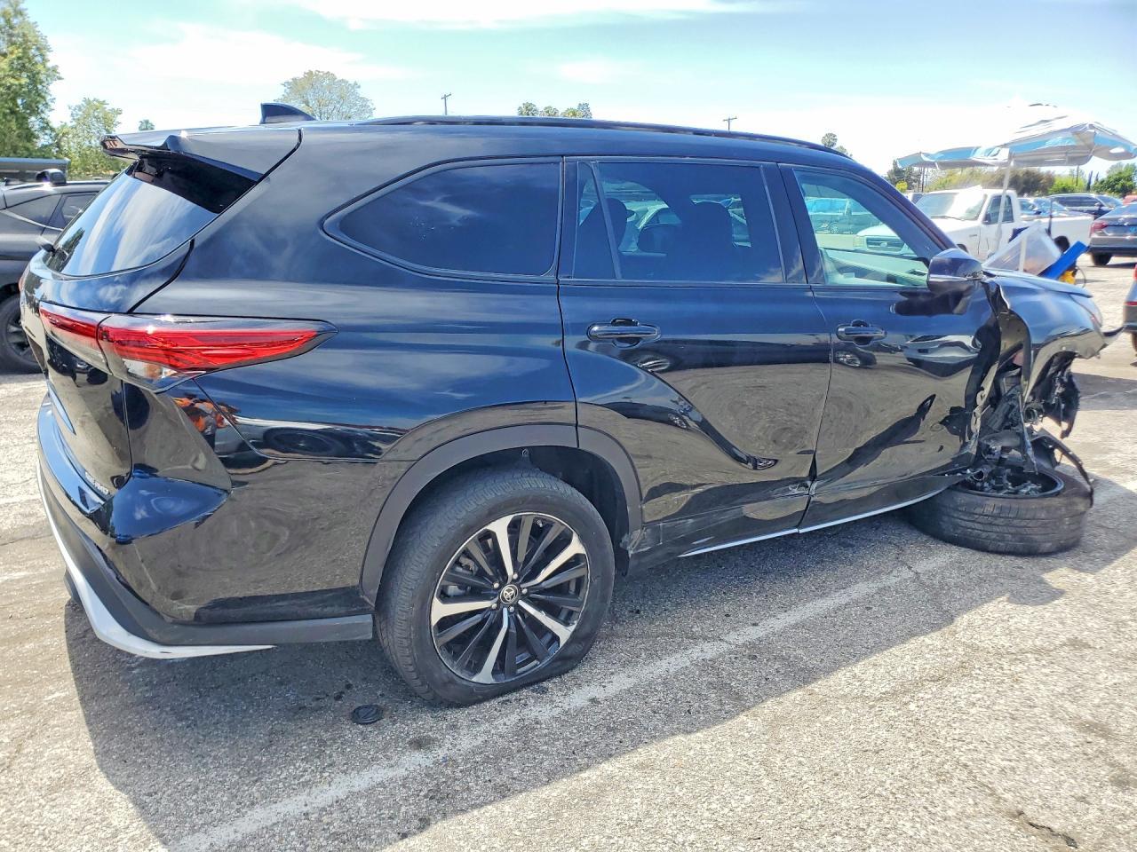 2021 Toyota Highlander Xse - Фото 3