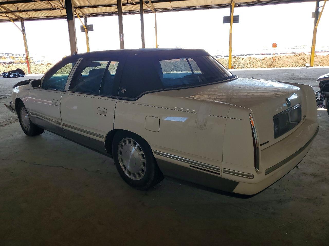 1998 Cadillac Deville - Фото 2