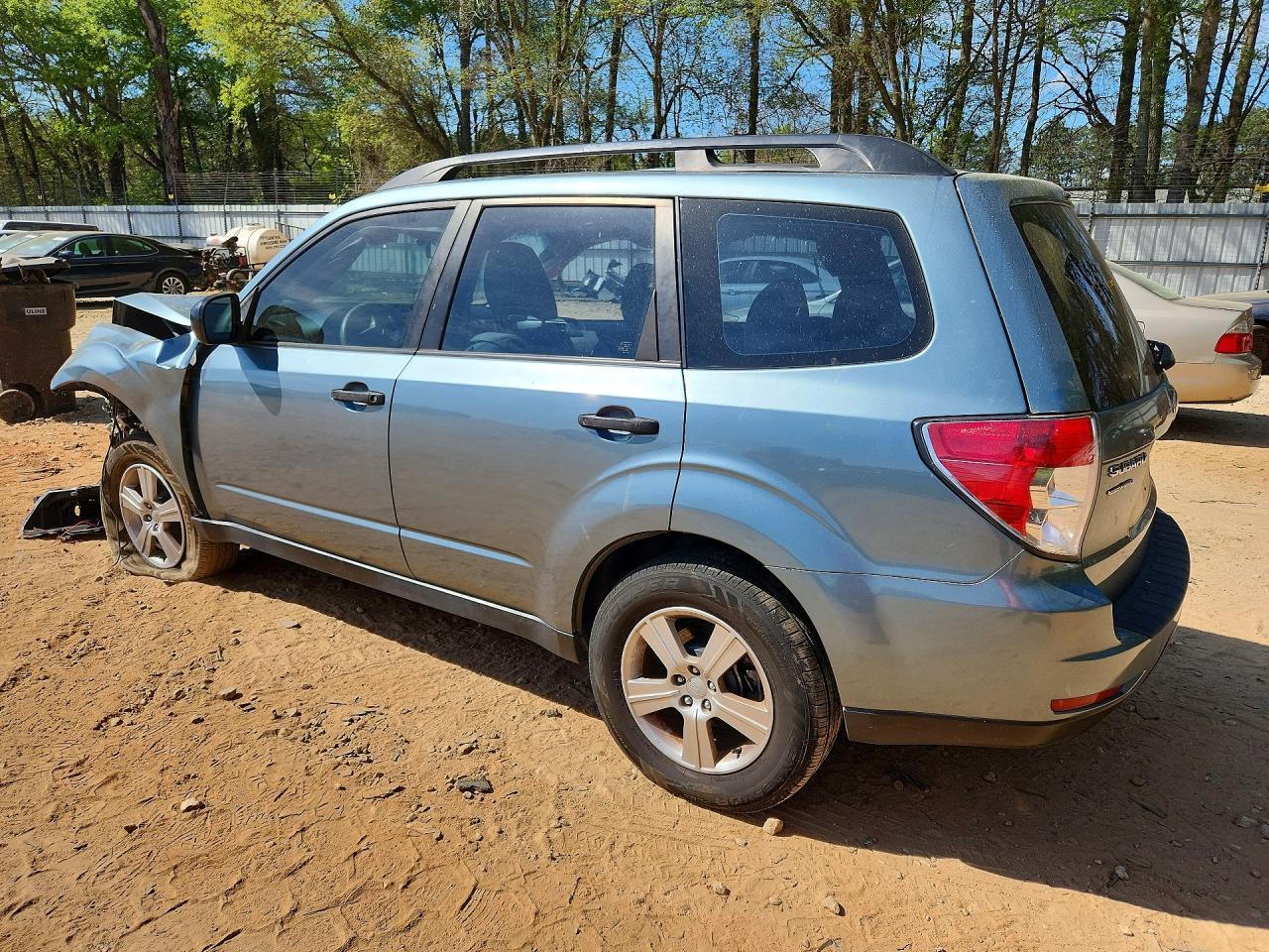 2012 Subaru Forester 2.5X - Фото 2