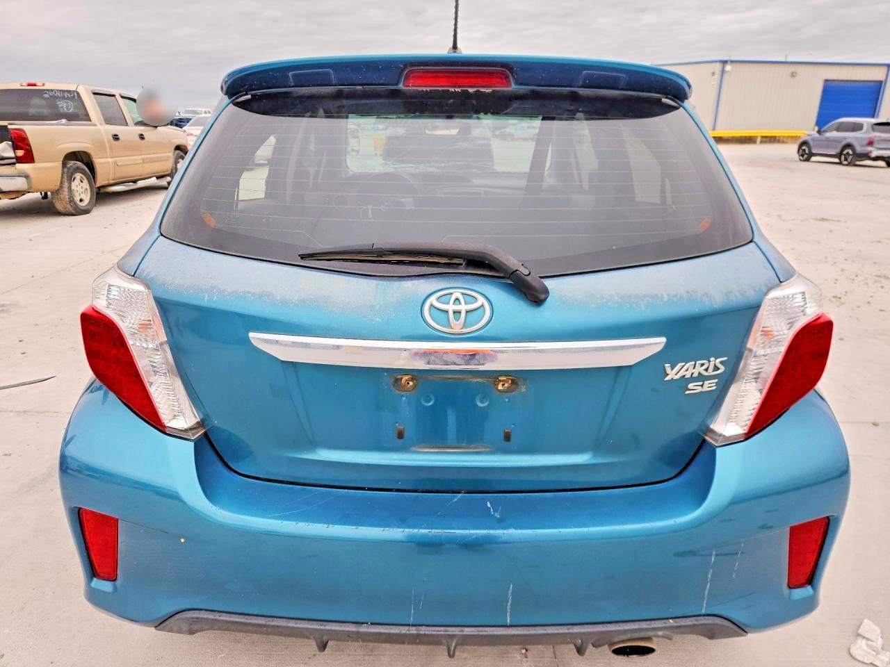 2013 Toyota Yaris 5-Door L - Image 6