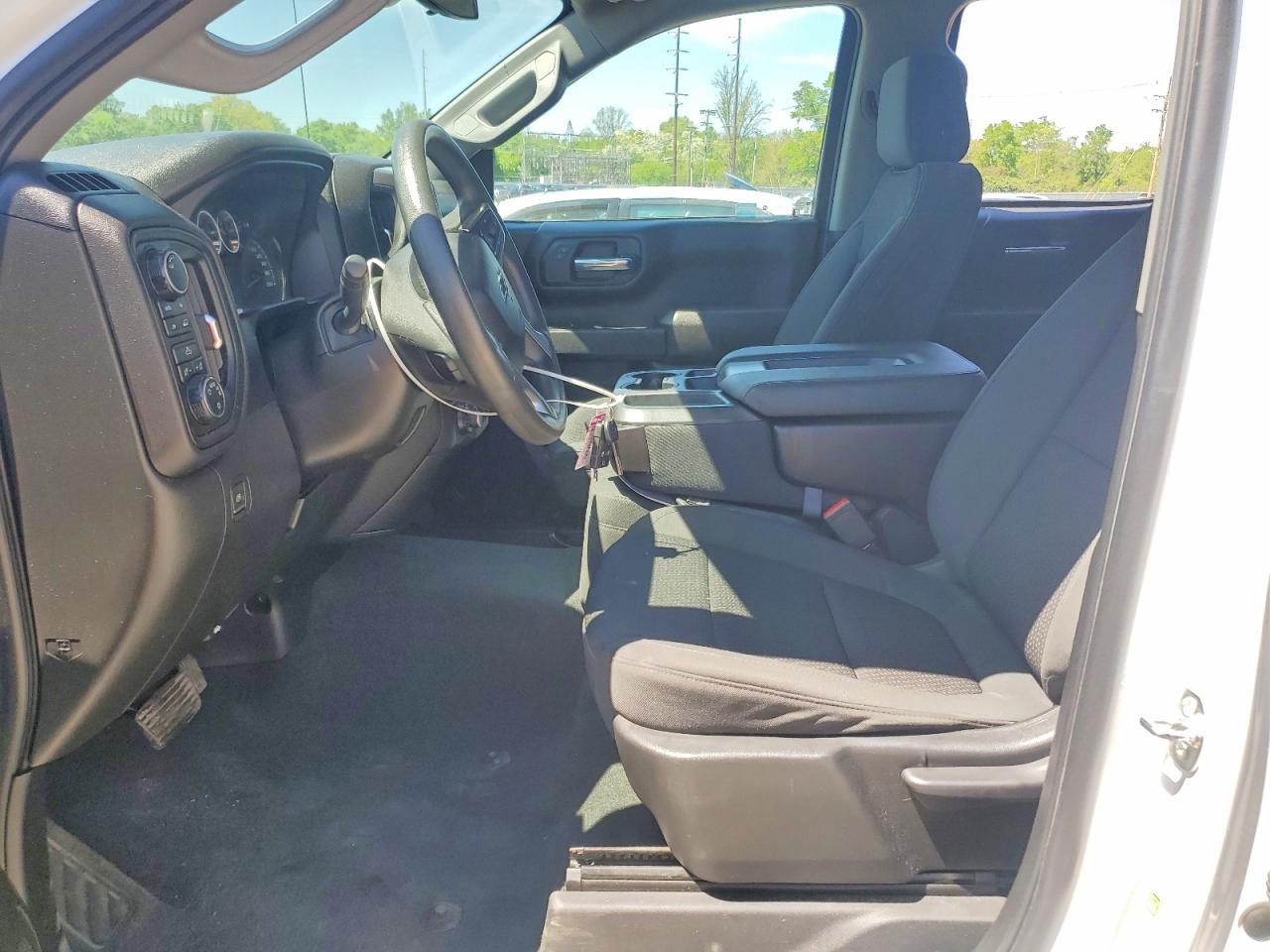 2022 Chevrolet Silverado Ltd K1500 Custom - Image 7