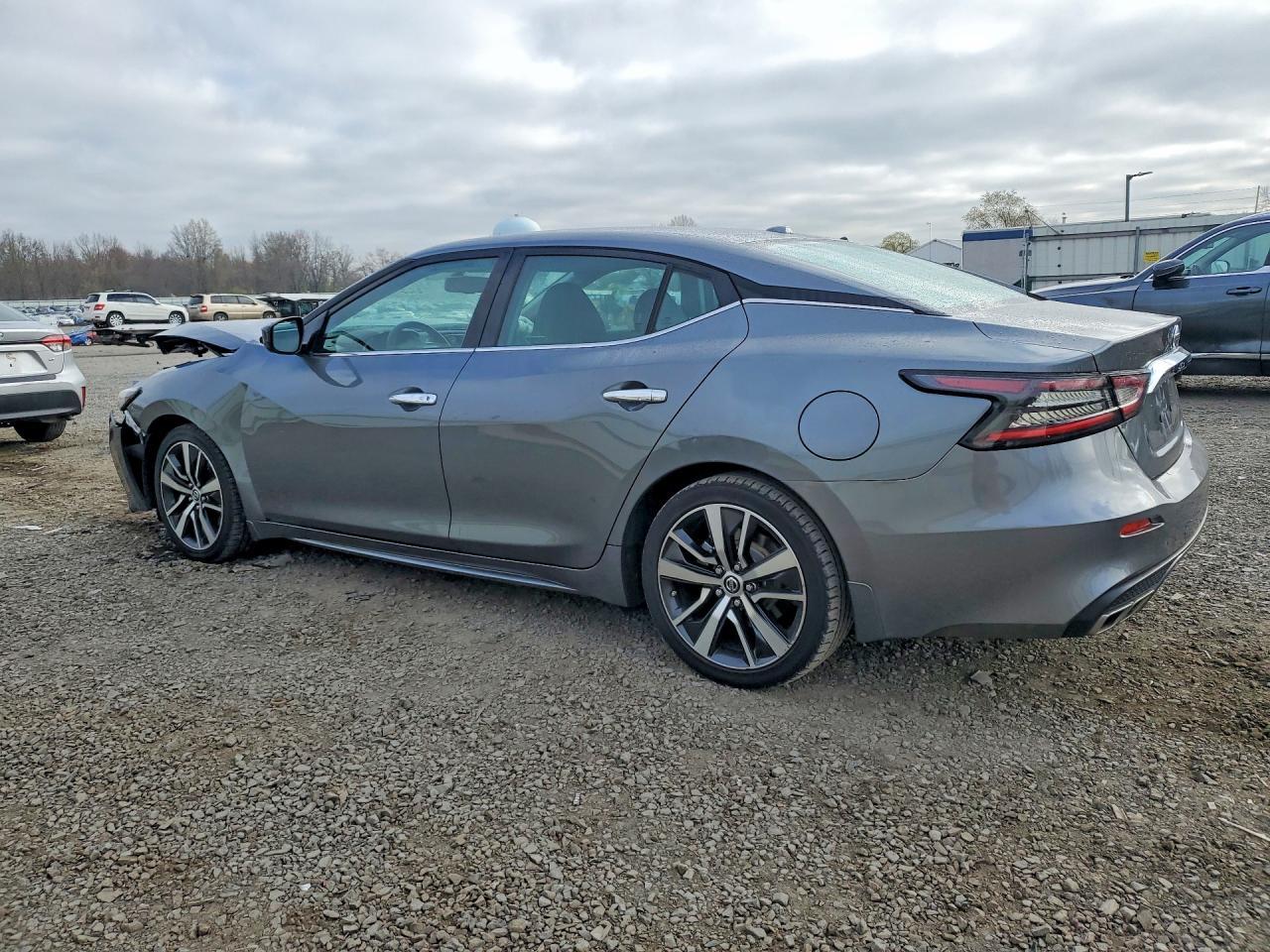2019 Nissan Maxima 3.5 S - Фото 2