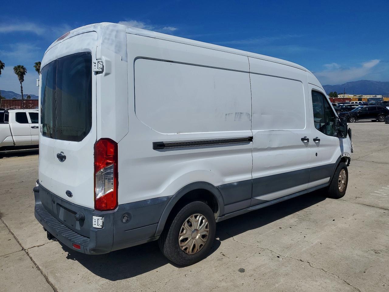 2016 Ford Transit Delivery Van - Фото 3