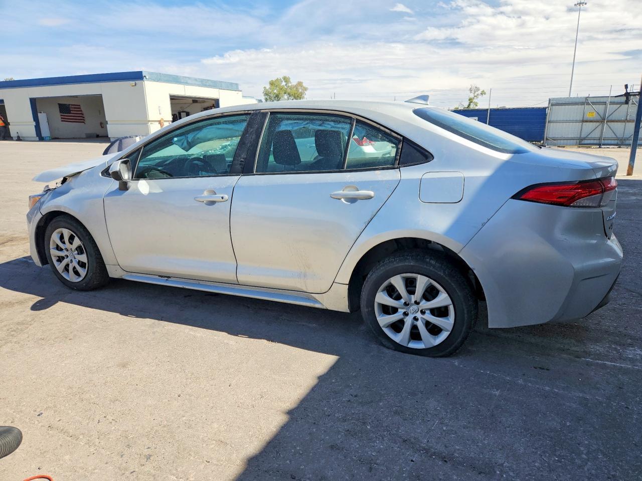 2024 Toyota Corolla Le - Фото 2