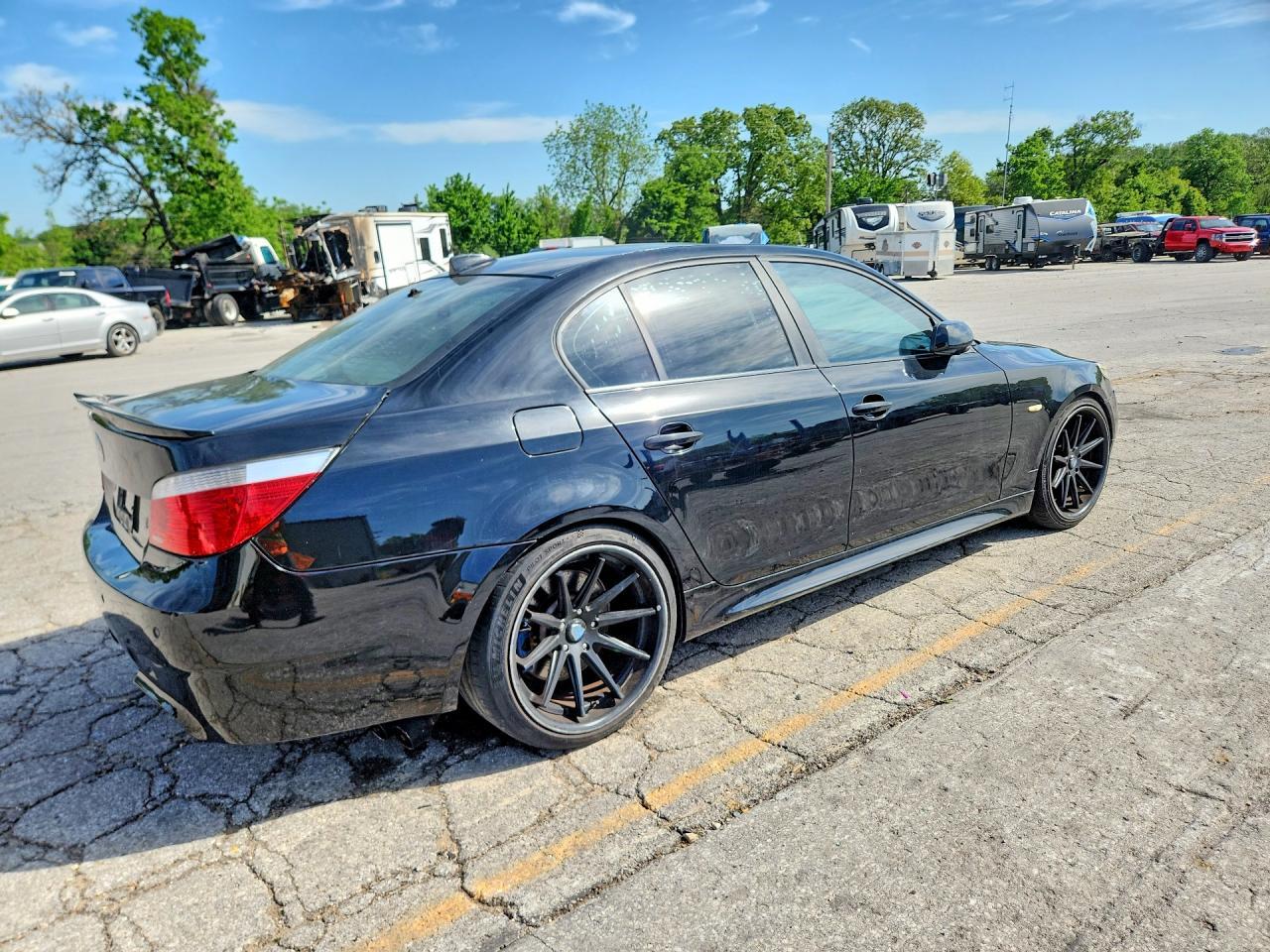2010 BMW 550 I - Image 3