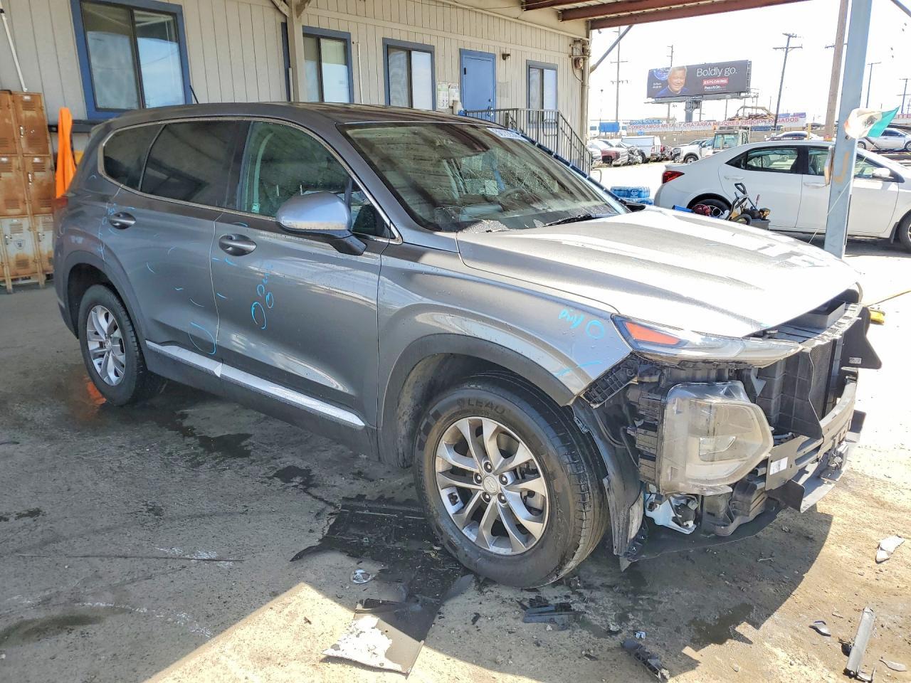 2019 Hyundai Santa Fe - Image 4