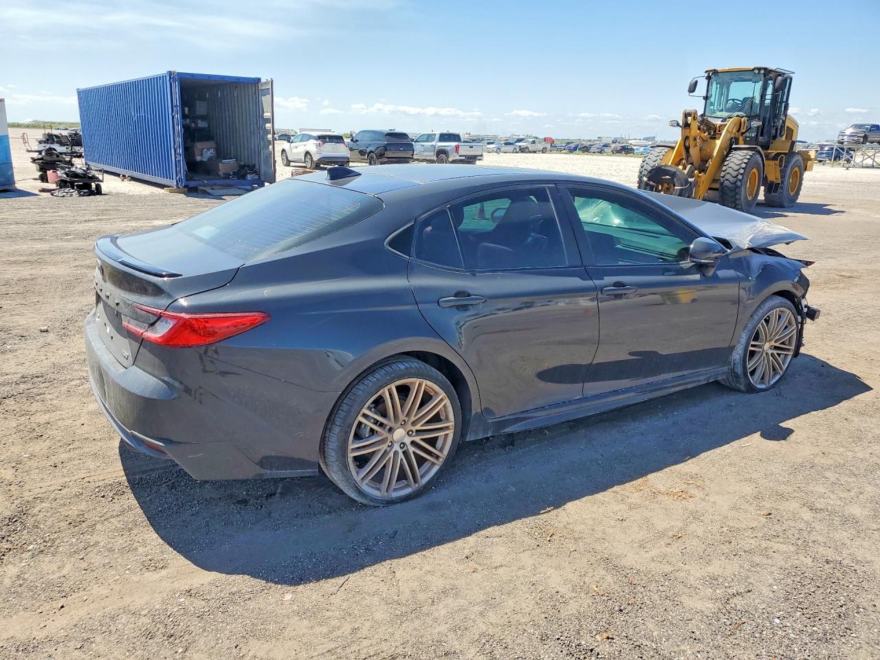 2025 Toyota Camry Xse - Фото 3
