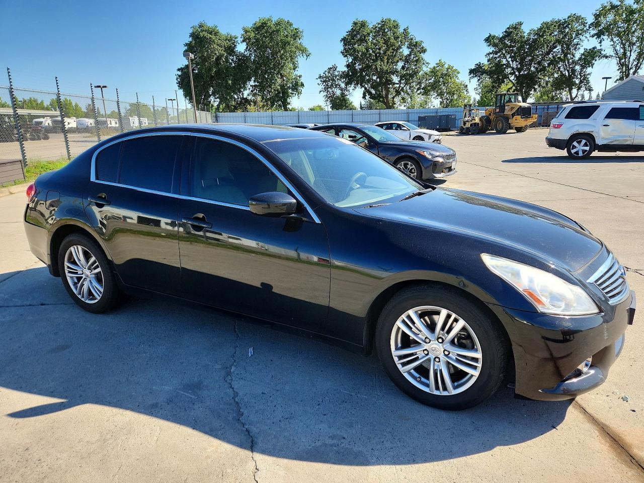 2012 Infiniti G37 - Image 4