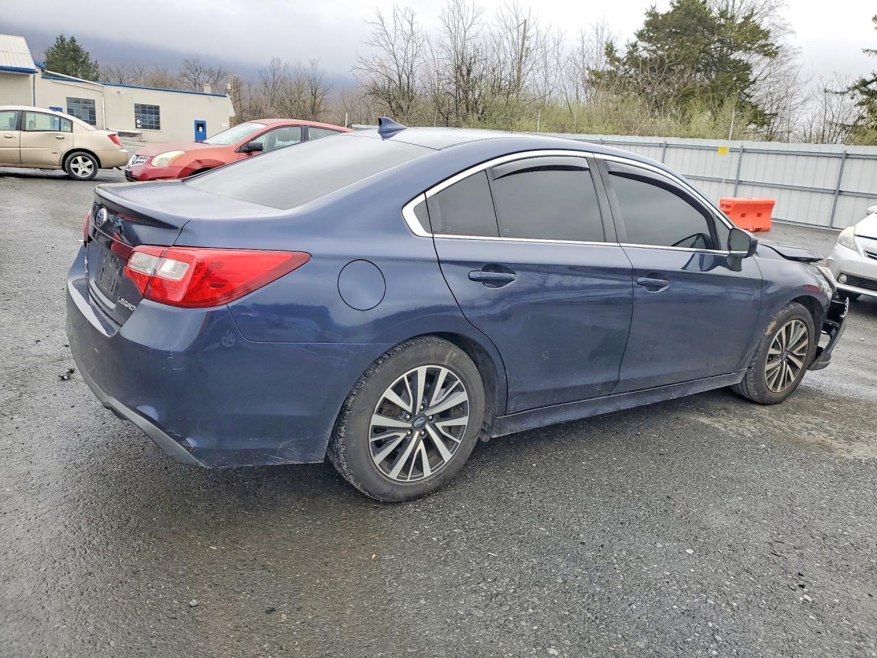 2018 Subaru Legacy 2.5I Premium - Фото 3