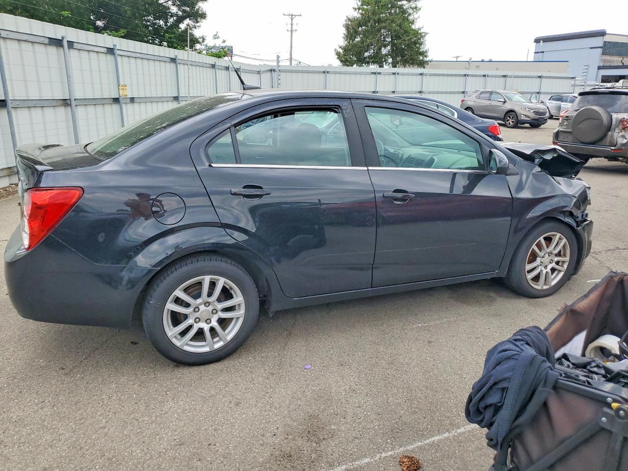 2014 Chevrolet Sonic Lt - Фото 3