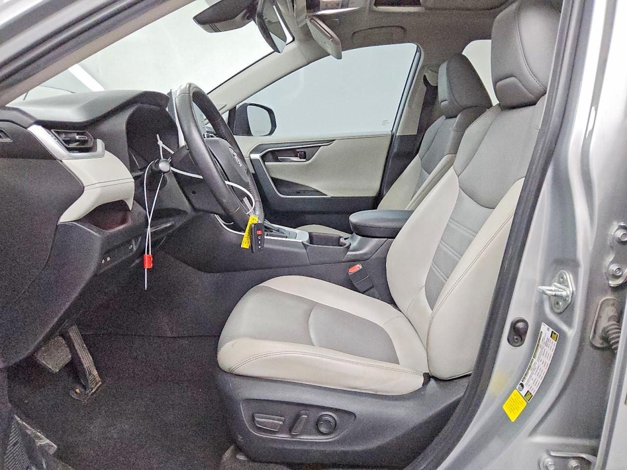 2022 Toyota Rav4 Limited - Фото 7