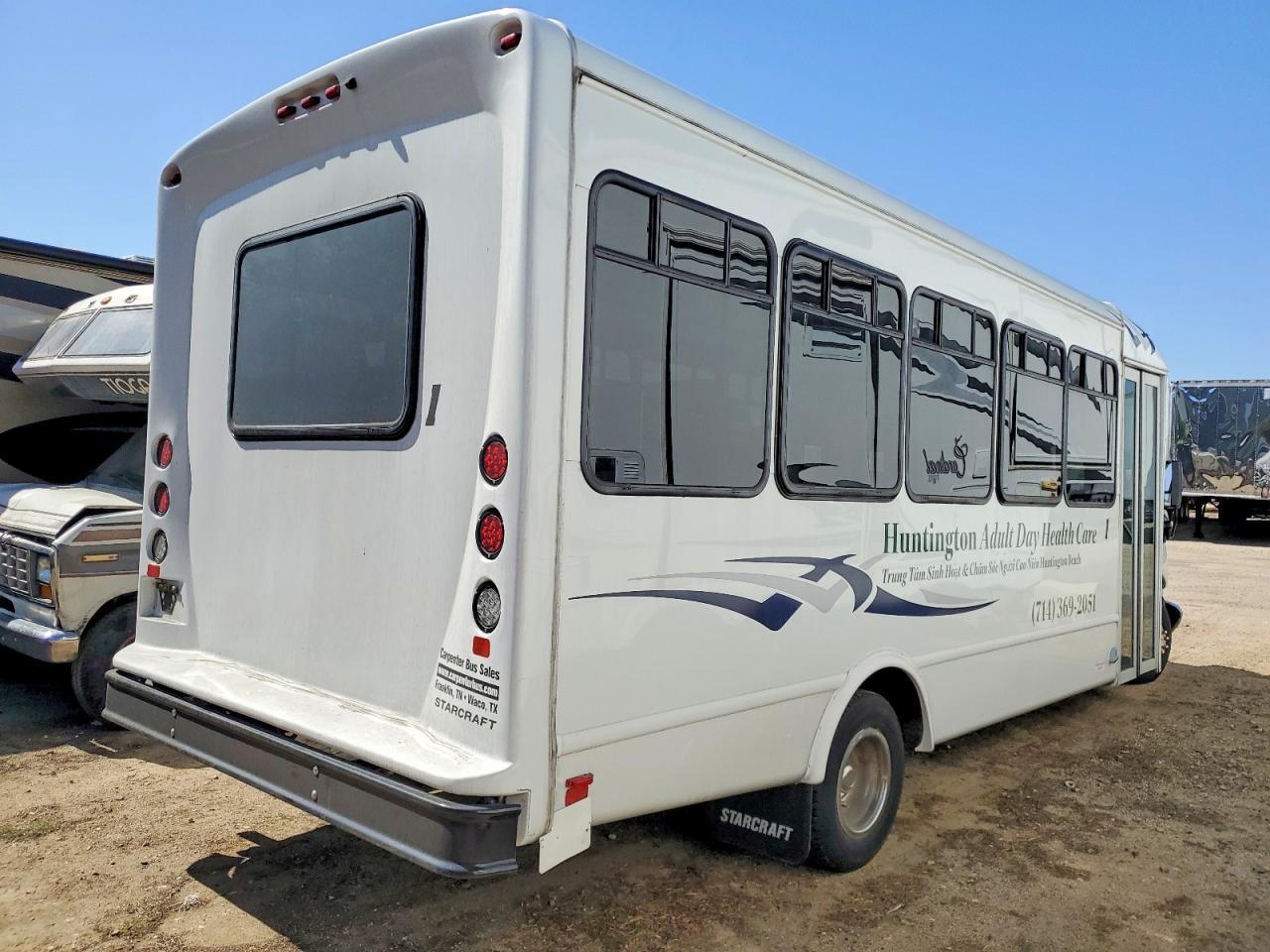 2024 Chevrolet Express G4500 - Image 4