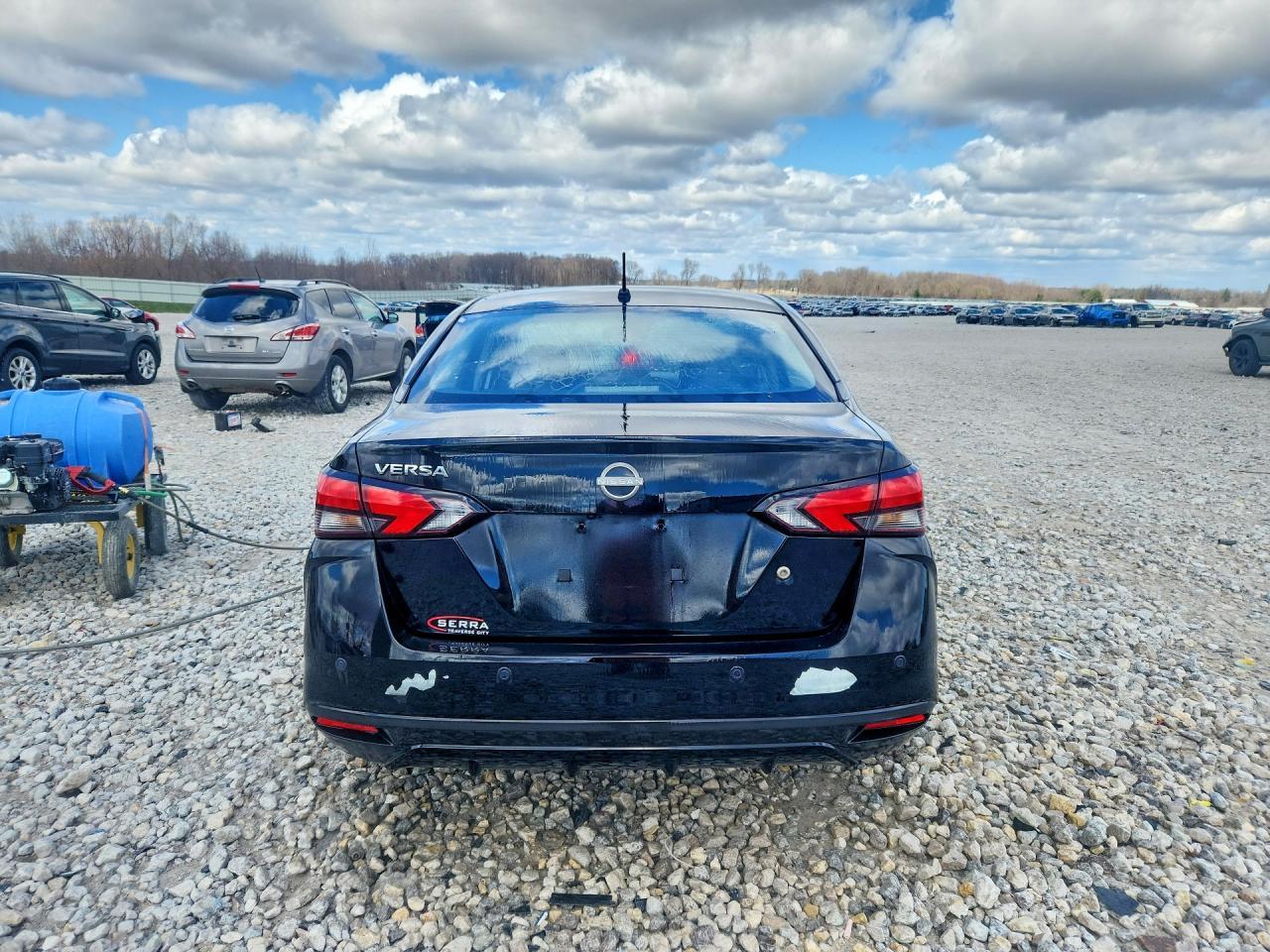 2023 Nissan Versa S - Фото 6