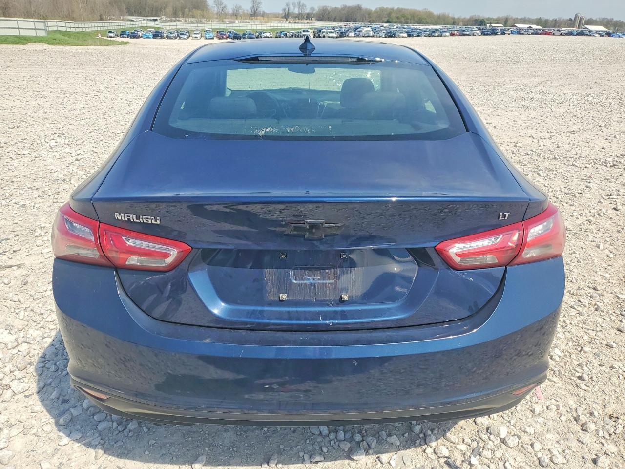 2022 Chevrolet Malibu Lt - Фото 6