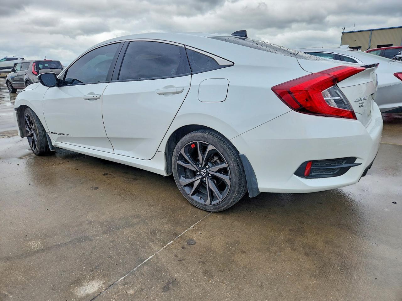 2019 Honda Civic Sport - Фото 2