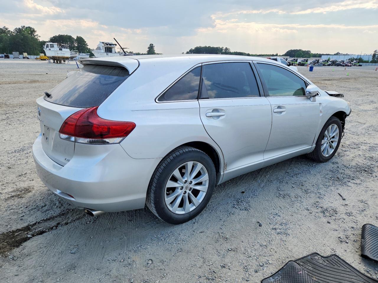 2013 Toyota Venza Le - Фото 3