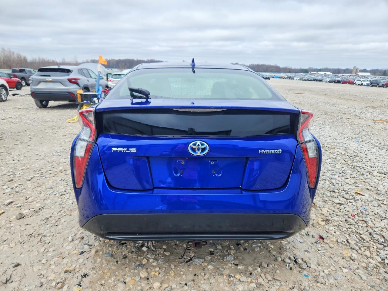 2016 Toyota Prius Three - Фото 6