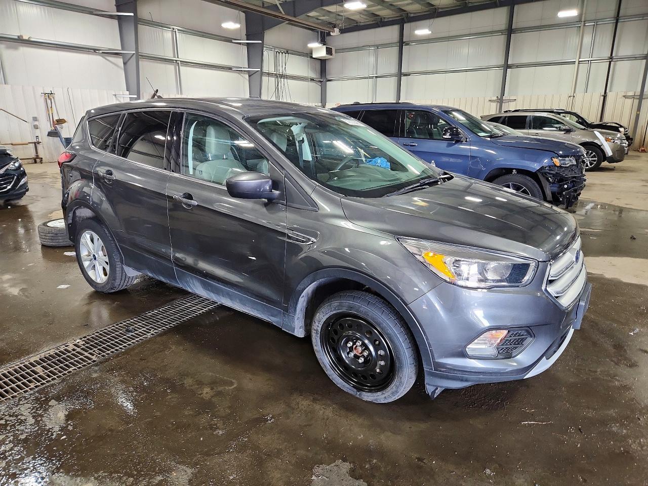 2019 Ford Escape Se - Фото 4