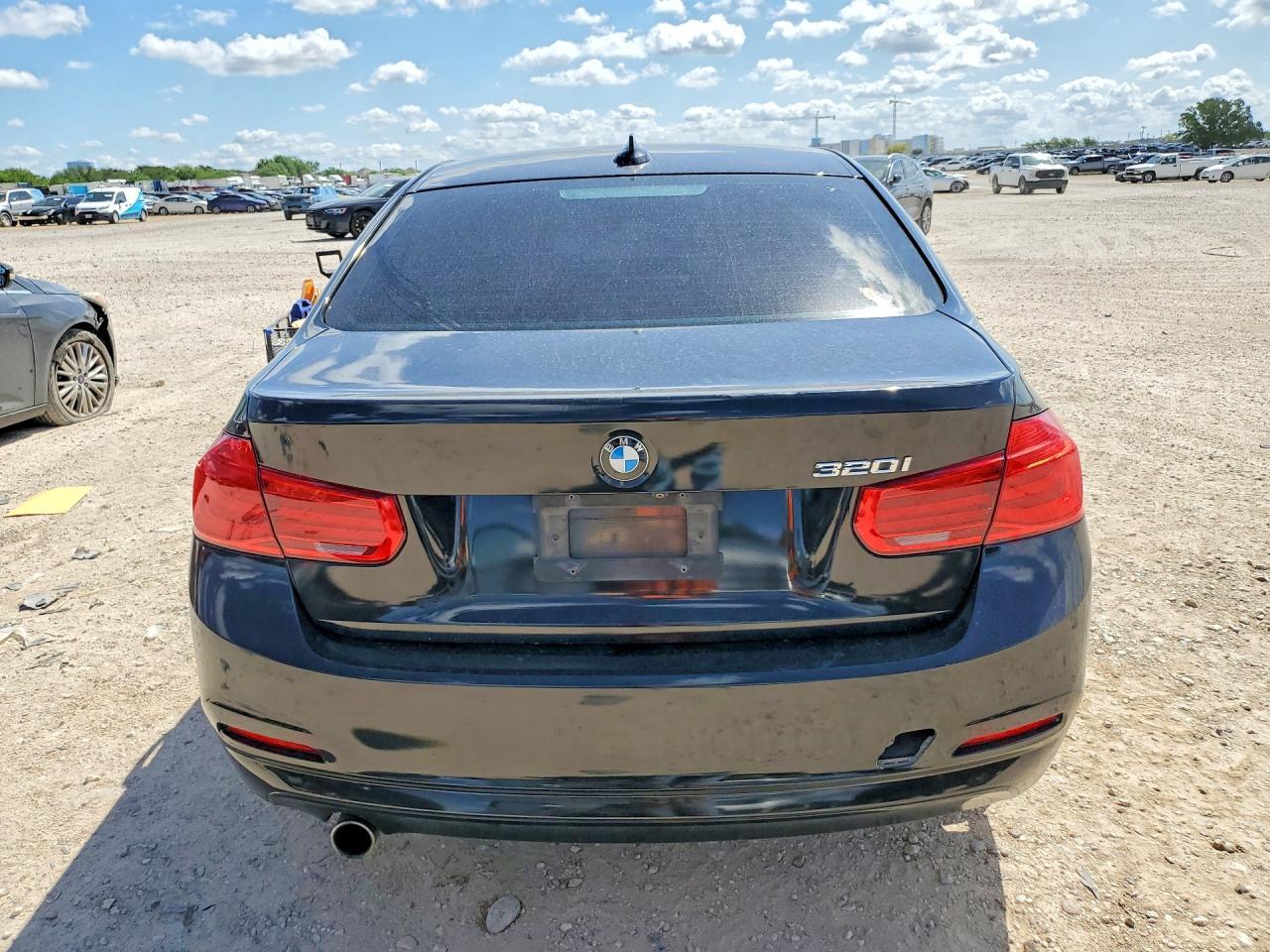 2018 BMW 320 I - Фото 6