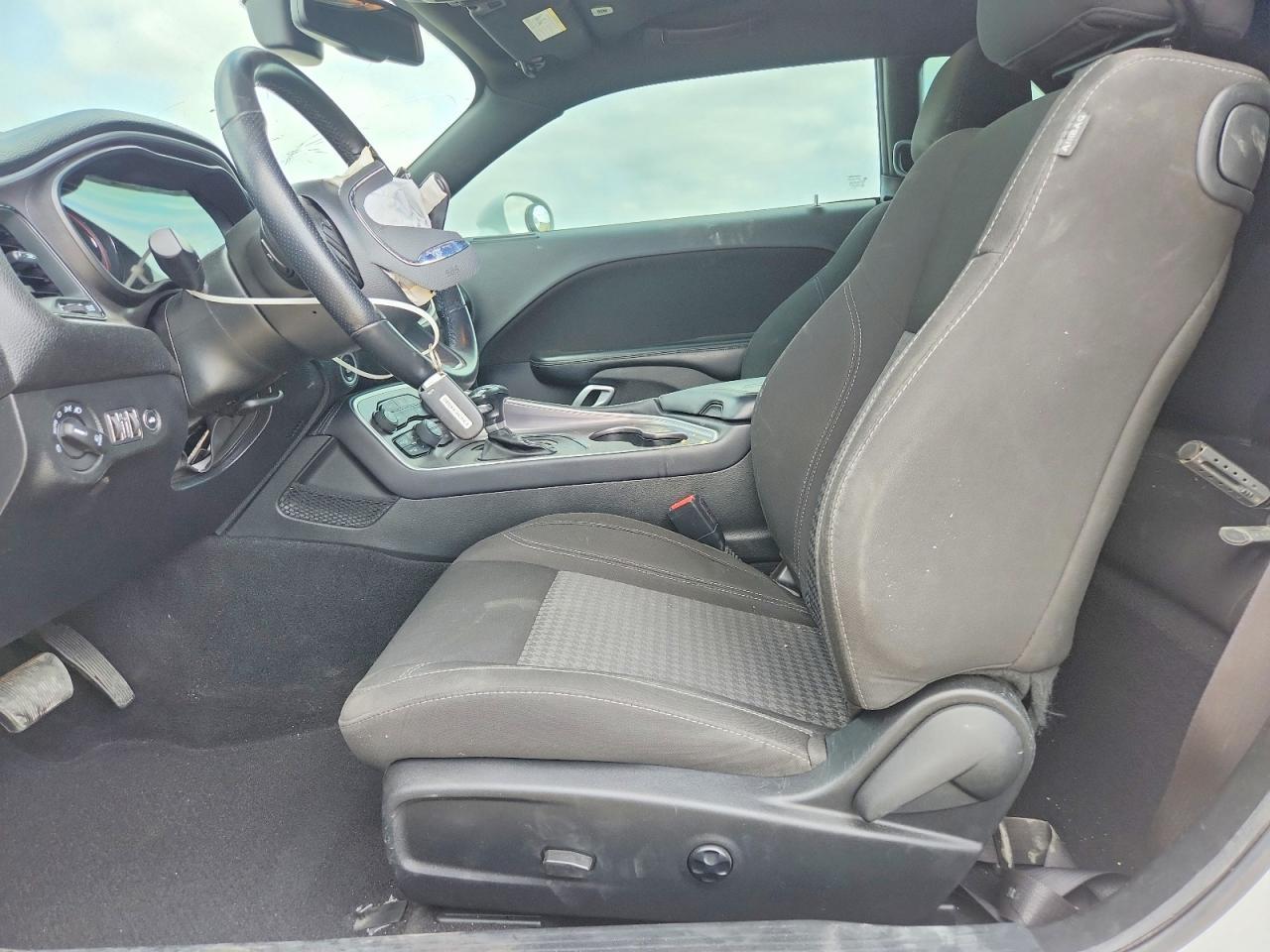2021 Dodge Challenger Sxt - Image 7