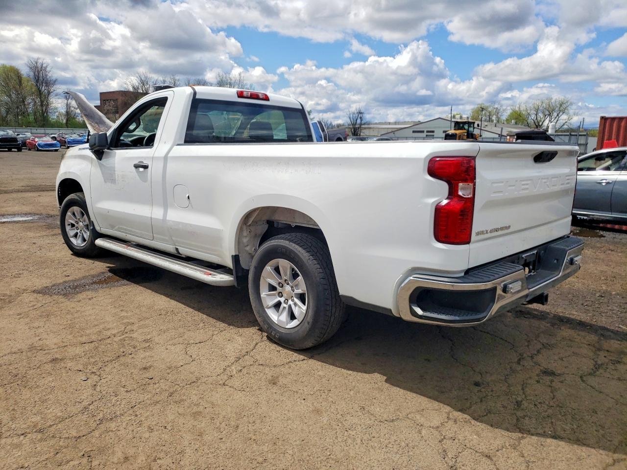2023 Chevrolet Silverado C1500 - Фото 2