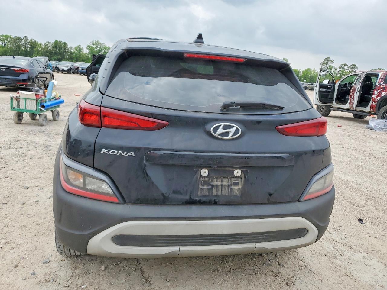2023 Hyundai Kona Se - Image 6