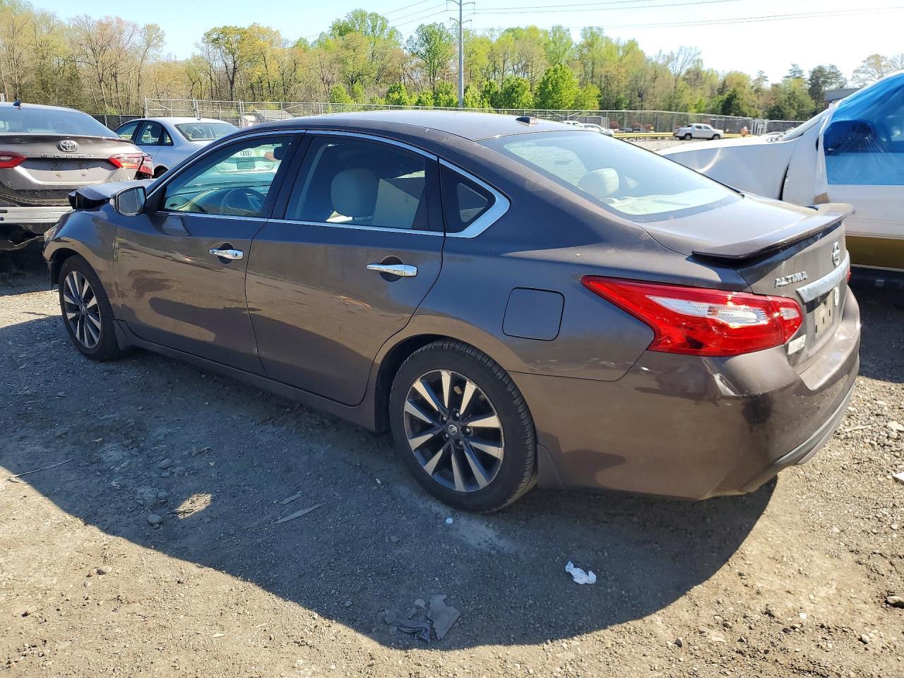 2016 Nissan Altima 2.5 Sl - Image 2