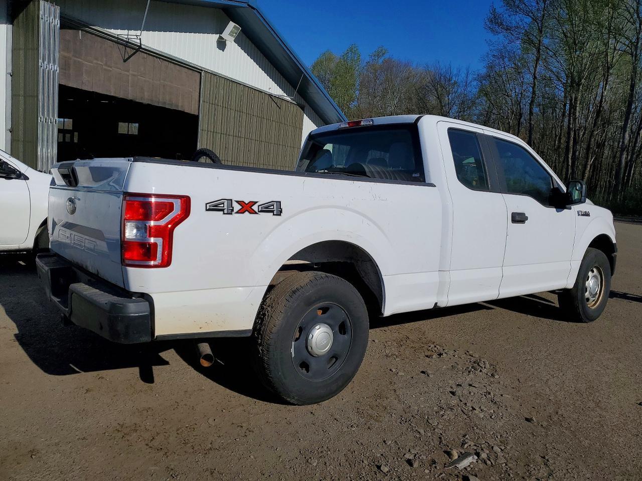 2018 Ford F150 Super Cab - Фото 3