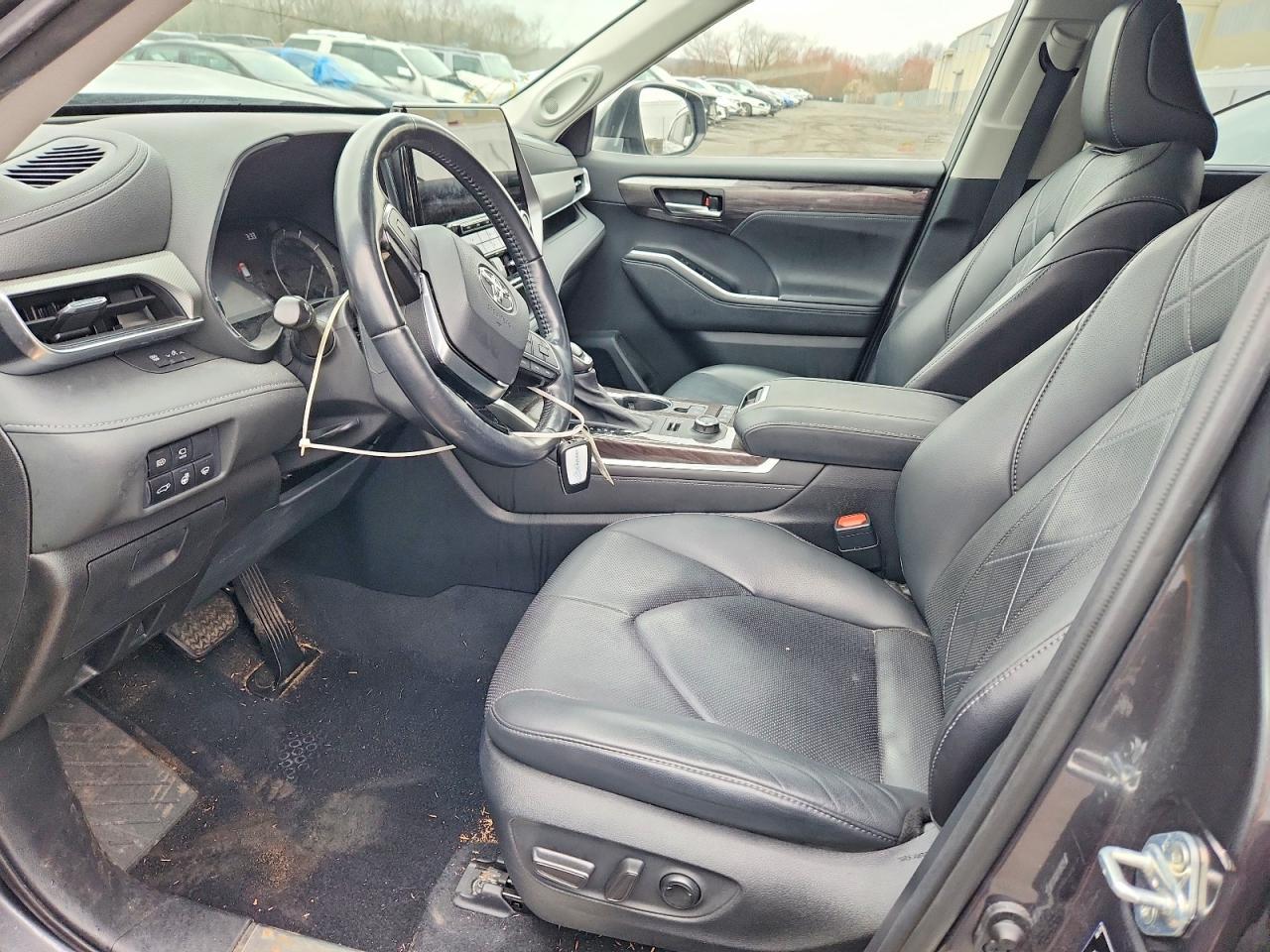 2020 Toyota Highlander Platinum - Фото 7