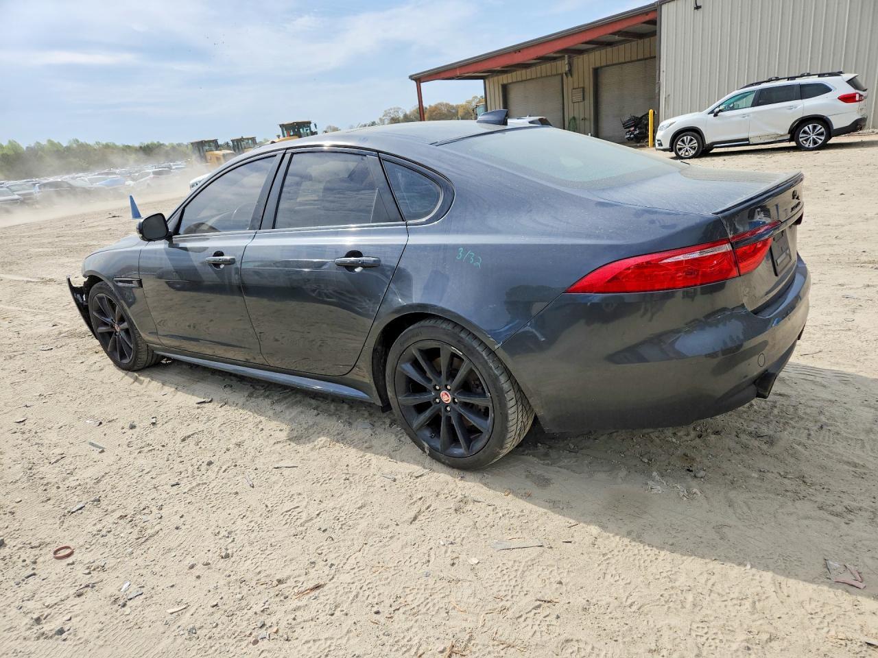 2016 Jaguar Xf R - Sport - Фото 2