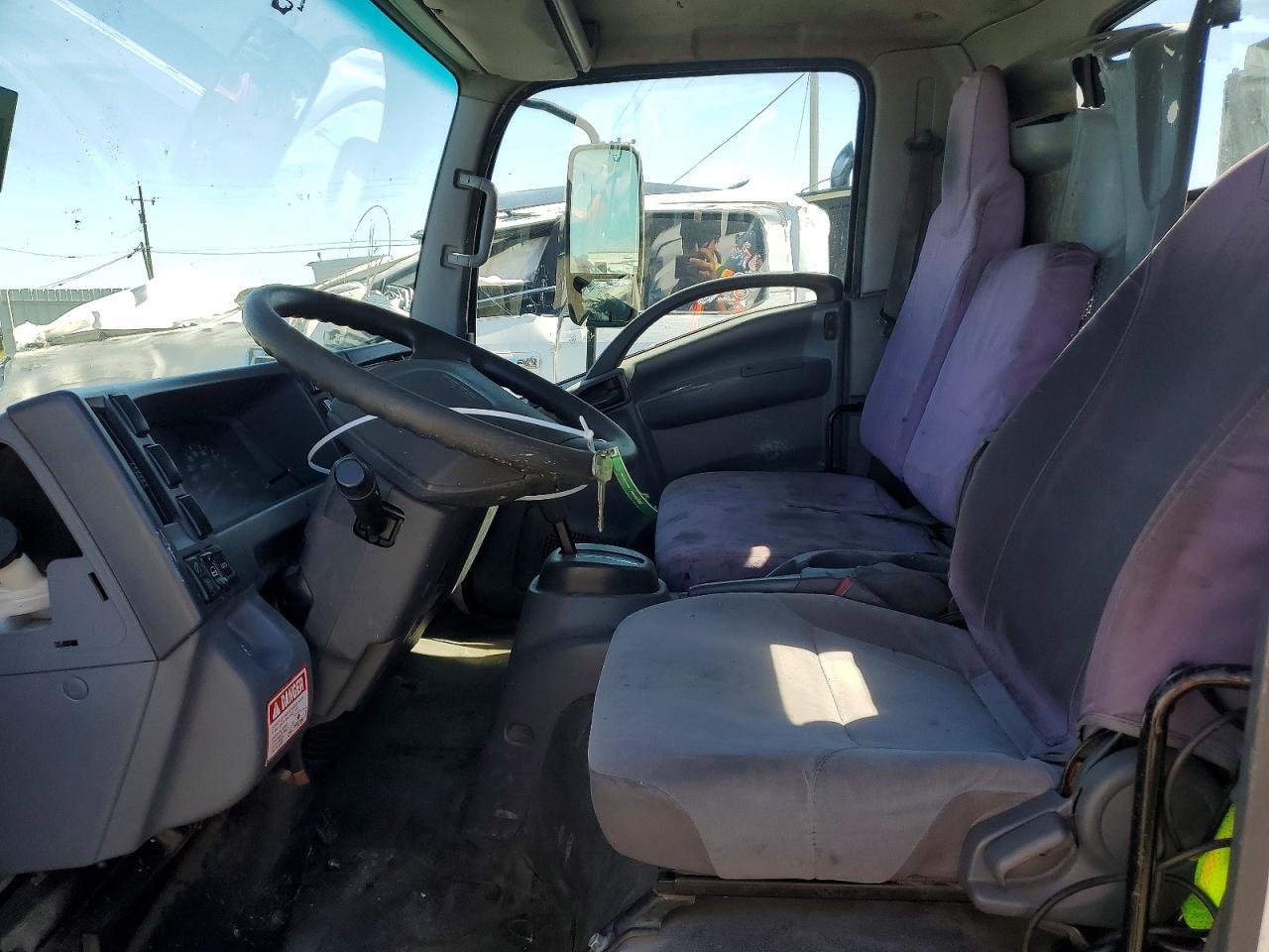 2017 Isuzu Npr Hd - Image 7