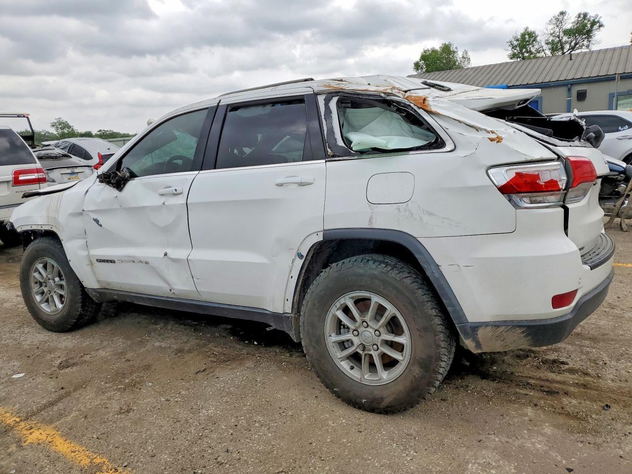 2019 Jeep Grand Cherokee Laredo - Фото 2