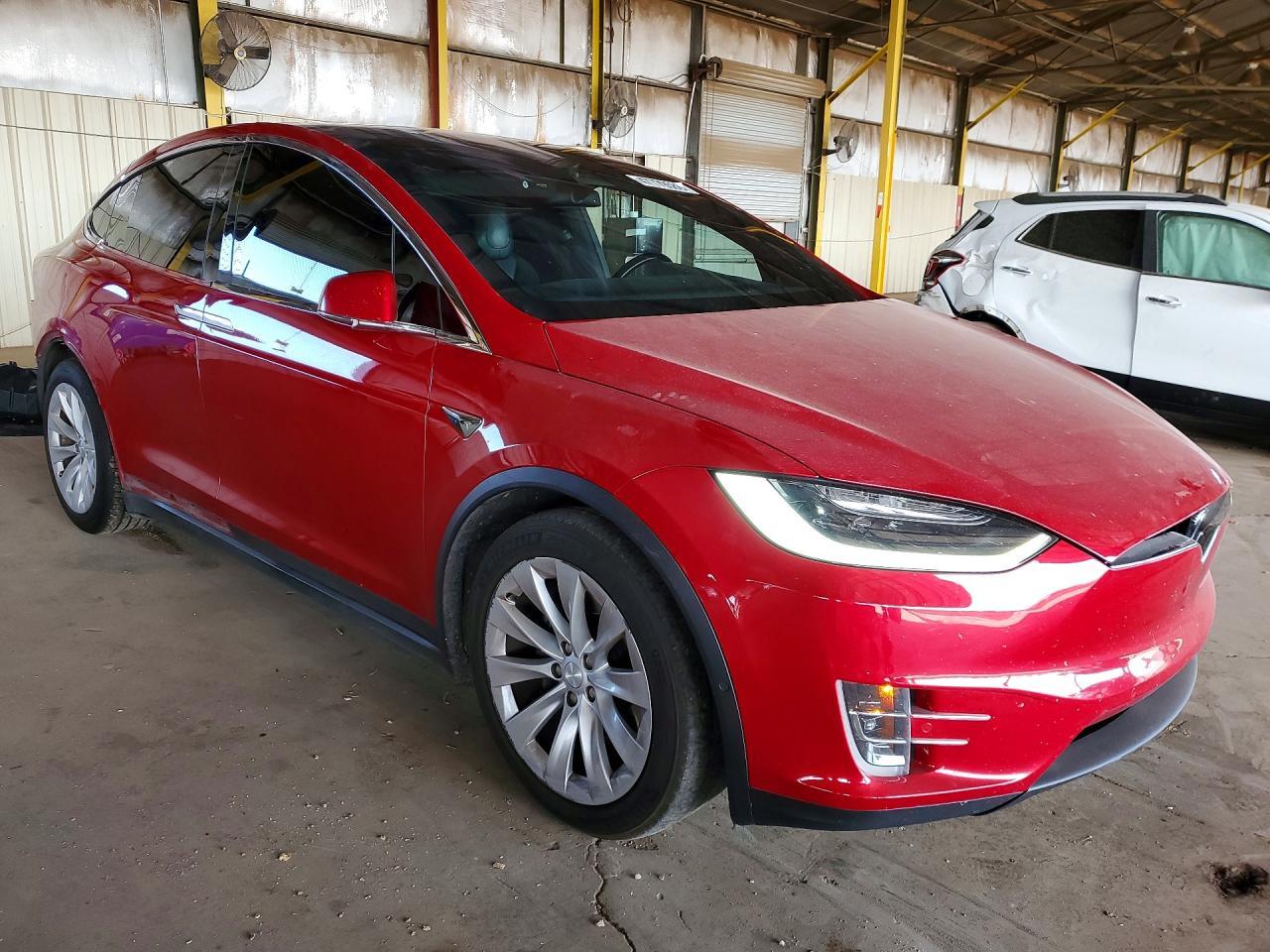 2017 Tesla Model X - Image 4