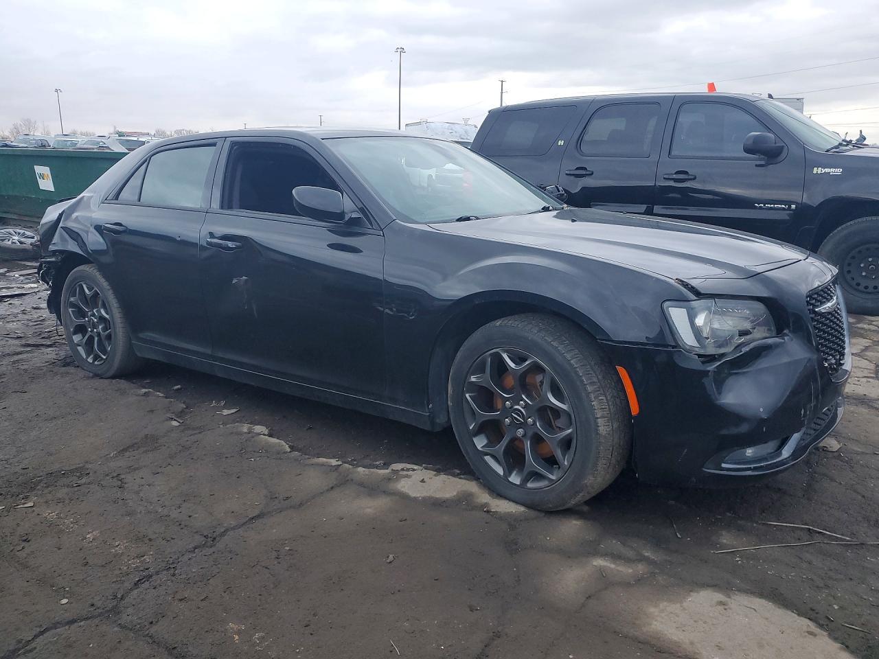2016 Chrysler 300 S - Фото 4