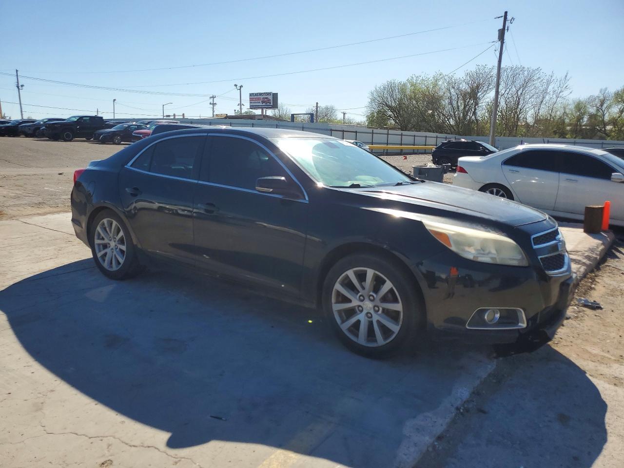 2013 Chevrolet Malibu 2Lt - Image 4